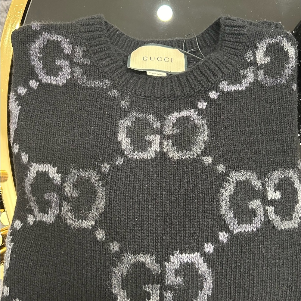 Gucci Men’s Black Sweater Size XL